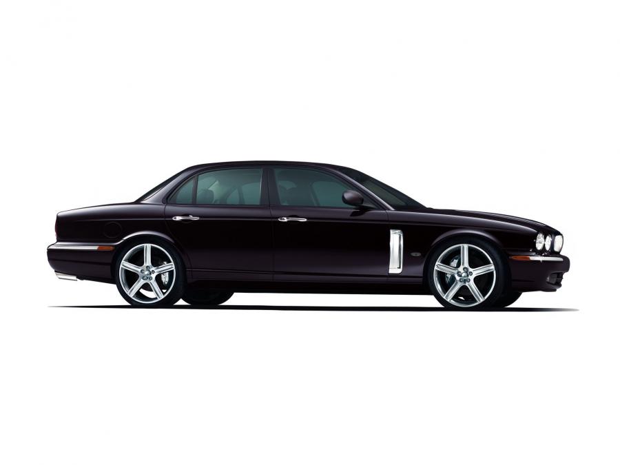  Jaguar XJR Portfolio 2006 года  (UK) (фото 19 из 23)